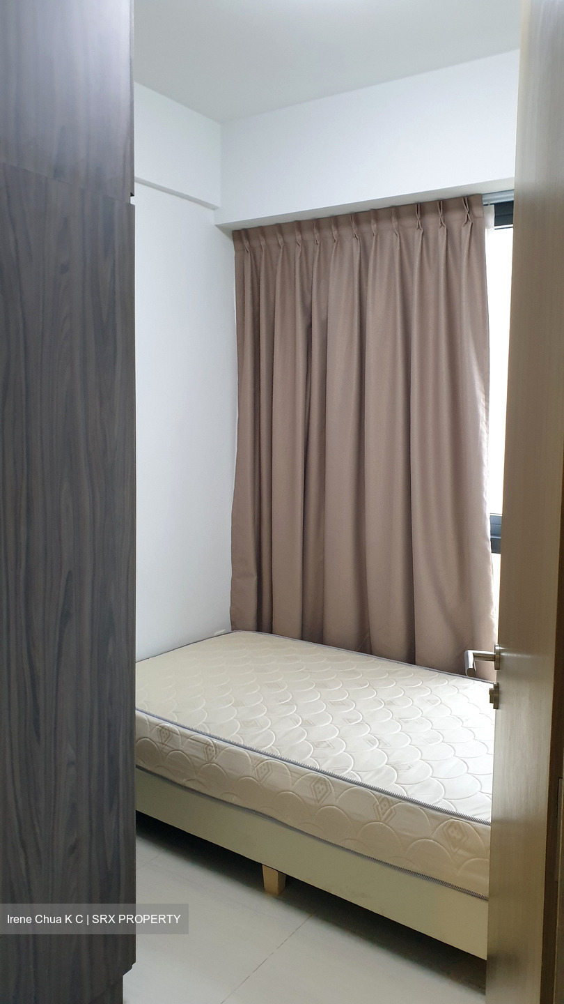 The Centren (D14), Apartment #446162331